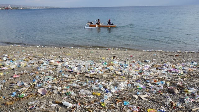 Penggunaan Plastik