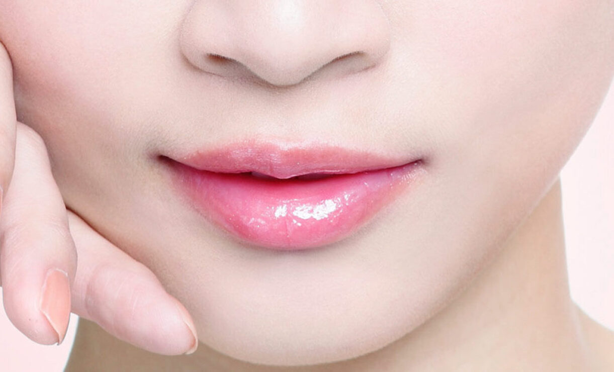Tips Menjaga Bibir Tetap Lembap dan Sehat Sepanjang Hari