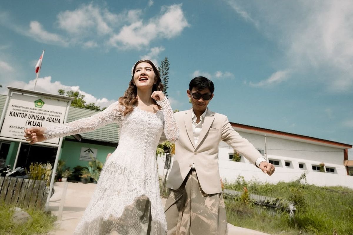 Yono Bakrie Resmi Nikahi Vini Caroline di KUA Sederhana