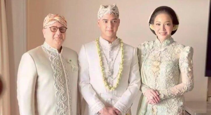 Maia & Irwan Tebar Koin Emas di Nikah Al-Alyssa